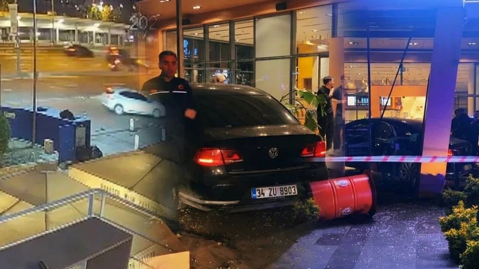 İstanbul'da Dehşet Anları: Otomobil Kafeye Daldı, 6 Yaralı!
