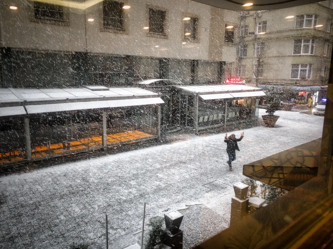 Meteoroloji'den Kritik Uyarı: Bu İllerde Sağanak ve Kuvvetli Rüzgâr Kapıda!