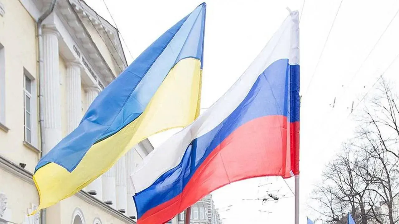 Rus Donanmasına Büyük Darbe! Novorossiysk'te 3 Gemi Vuruldu, Zelenskiy 26 Yerleşim Yeri Geri Alındığını Açıkladı