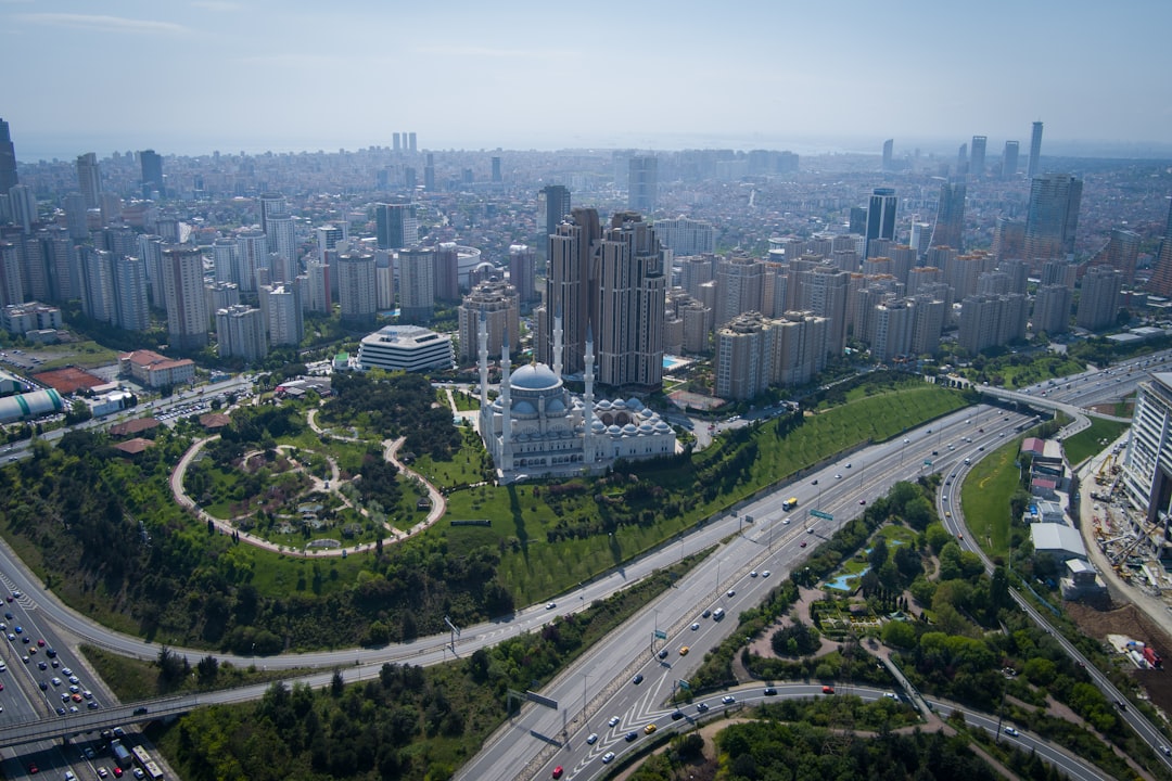 Ataşehir Belediye Başkanı Onursal Adıgüzel Görevden Uzaklaştırıldı!