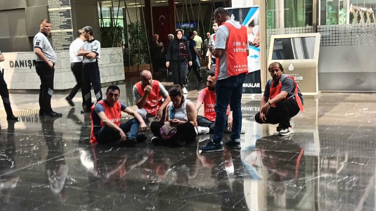 İşçiler Hakları İçin Direnişte: Bursa ve Ülke Genelinde Protestolar Büyüyor!