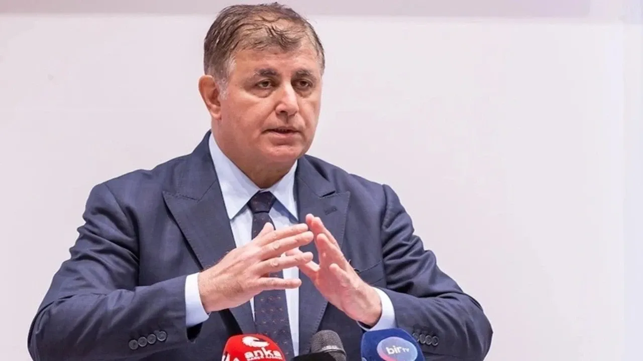İzmir Büyükşehir Belediye Başkanı Cemil Tugay CHP’den İstifa Etti!