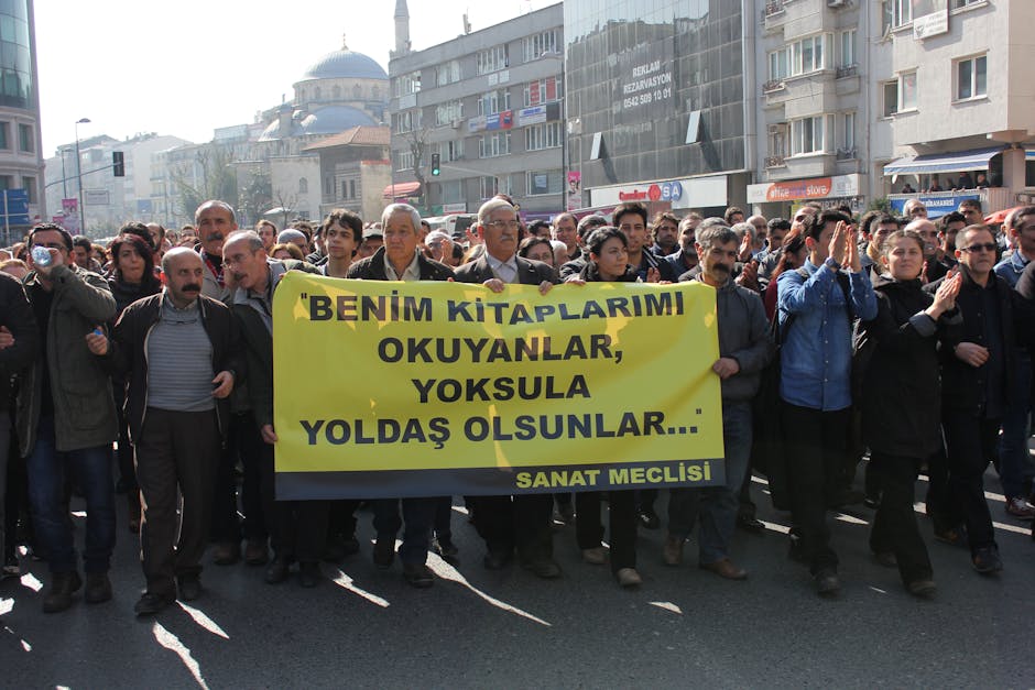 CHP Genel Merkezi'nde Polis Müdahalesi ve Sonrası Sokağa Taşındı!