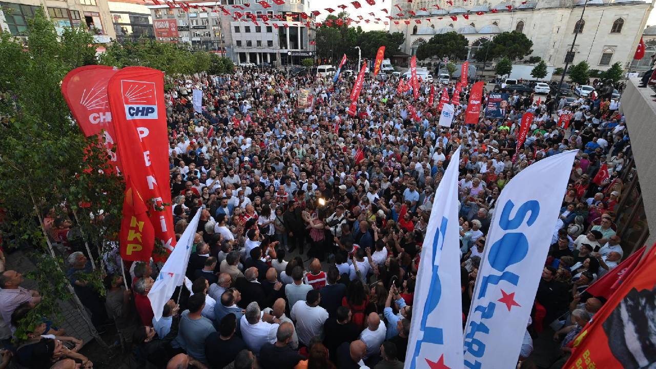Özgür Çelik: CHP’ye Darbe Mekaniğiyle Sınır Çizmeye Çalışıyorlar!