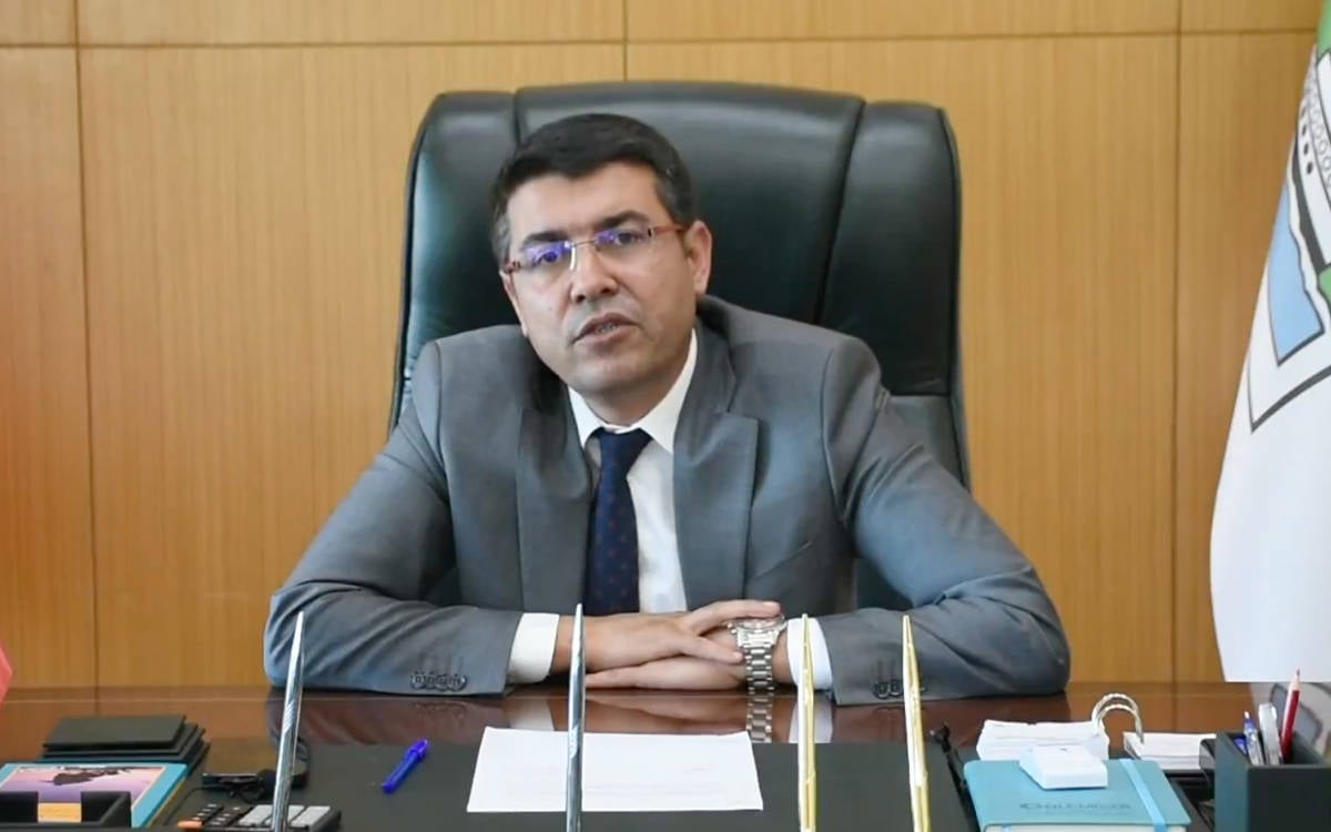 DEM Parti'den Şok Karar: Tatvan Belediye Eş Başkanı Mümin Erol'un Görevi Durduruldu!