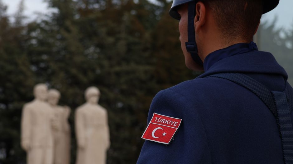 Deniz Göktaş'tan Kılıçdaroğlu'na Sert Mesaj: 'CHP'yi Salın!'