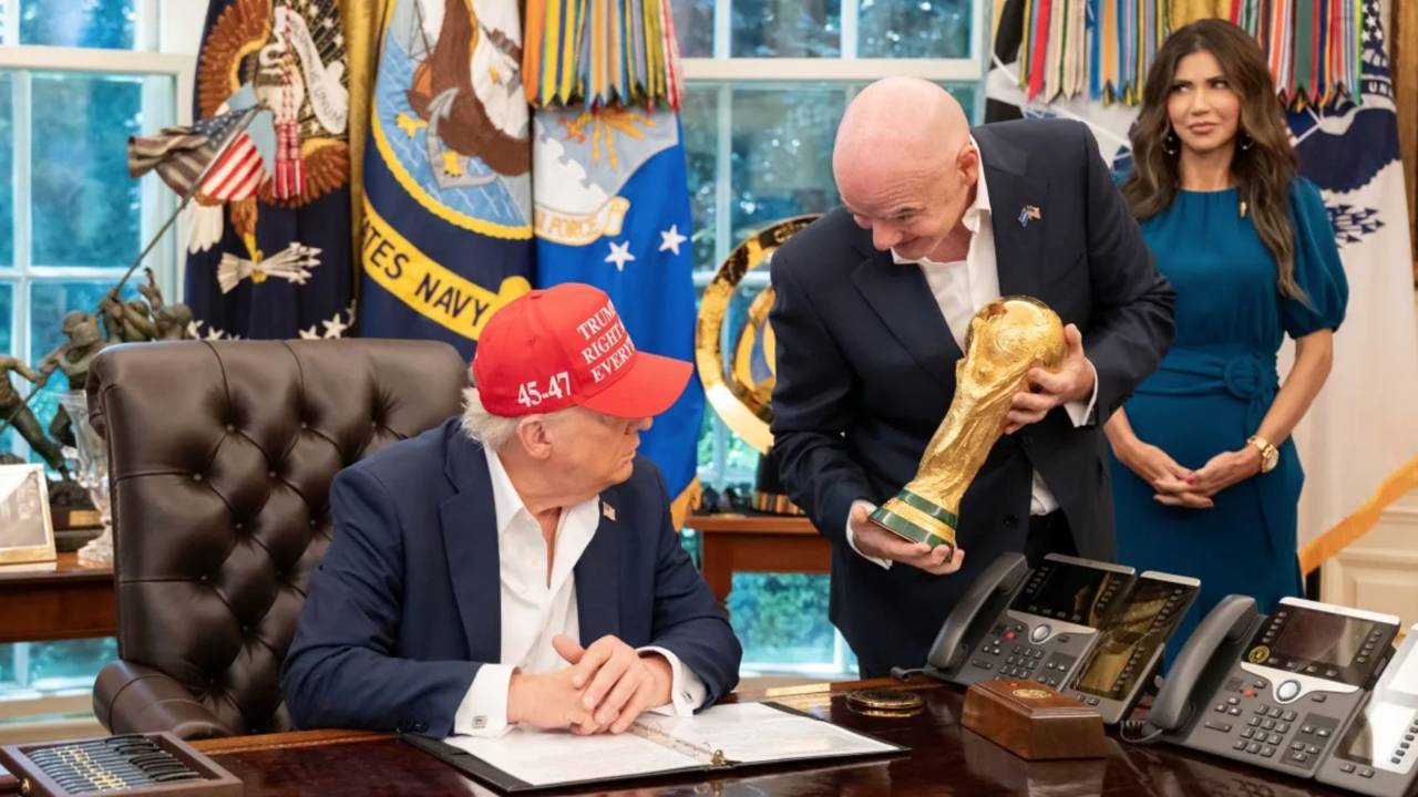 Trump İstemiş, FIFA Kırmızı Kartı Kaldırdı! Skandal Karar Yükseliyor