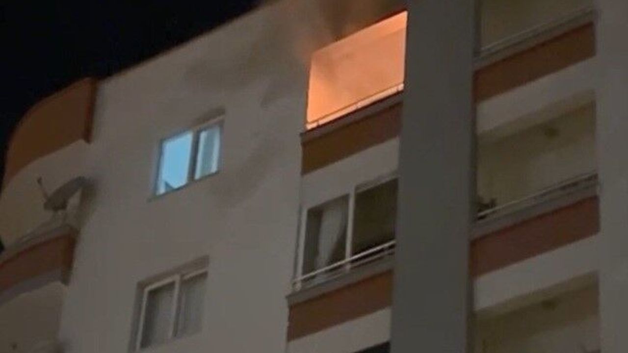 Balkonda Tüp Patlaması Faciası: Mersin'de Korkutan Yangın! Can Kaybı Yok mu?