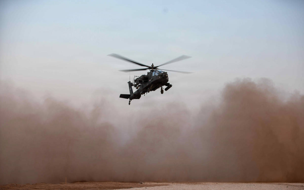 Hürmüz Boğazı’nda ABD Helikopteri Düştü: Pilotlar Sağ!