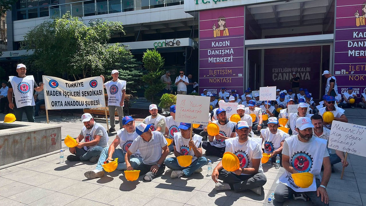 Madencilerin 10 Günlük Direnişi: 'İlla İntihar mı Edeyim?'
