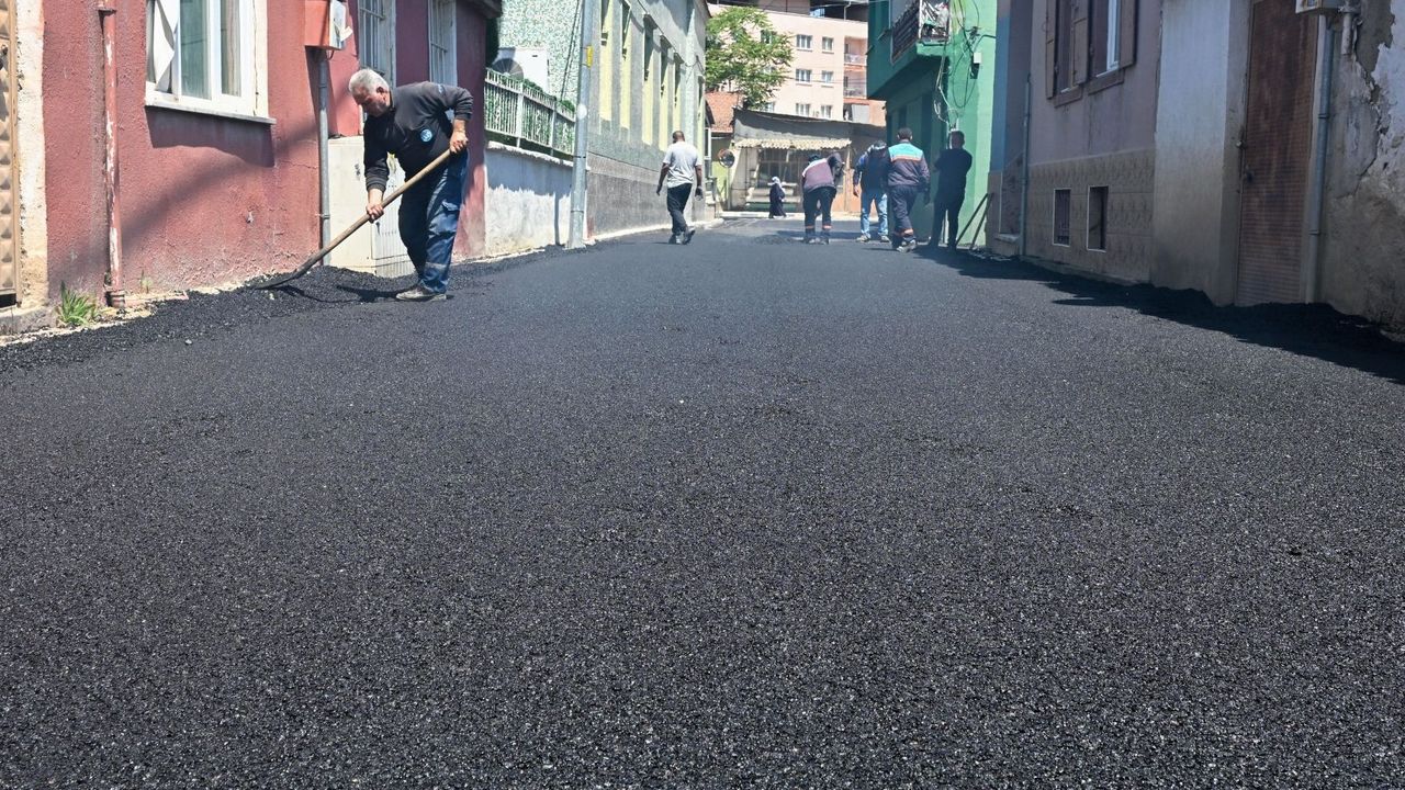 Manisa Muradiye’de Yollar Yenileniyor: Sürpriz Gelişmeler!