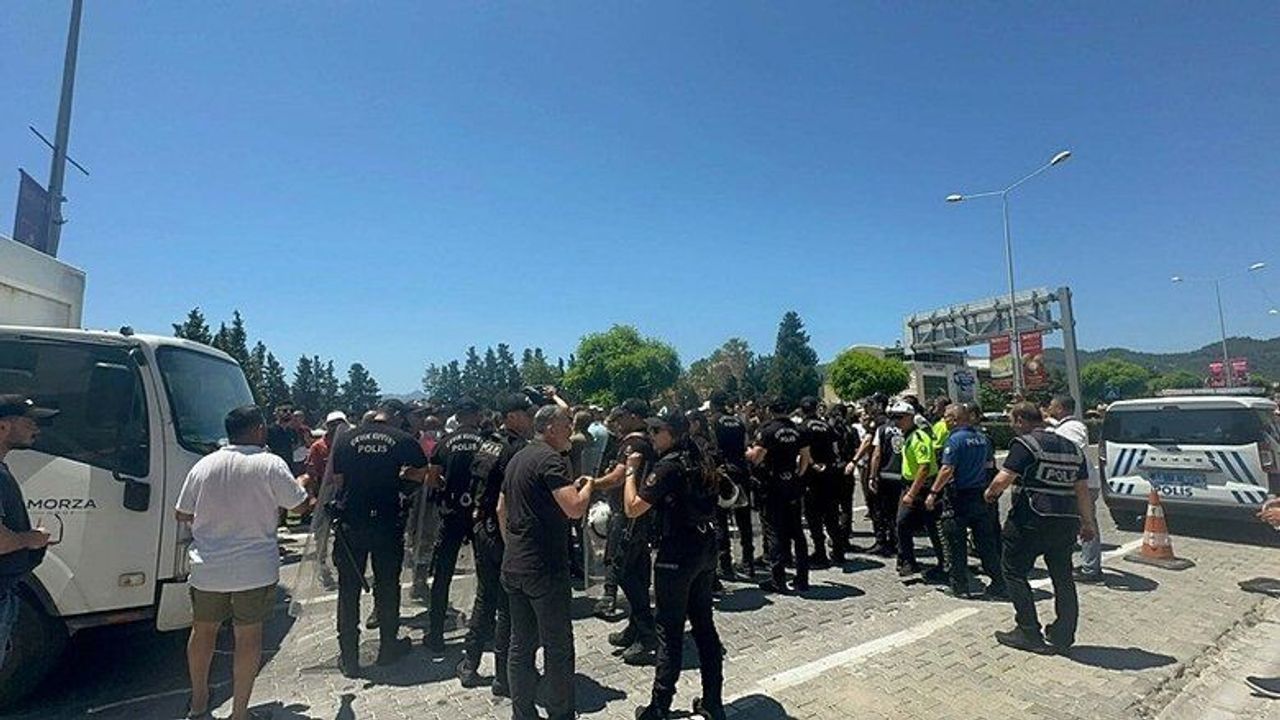 Marmaris esnafı belediyeye yürüdü: Gerilim tırmandı!