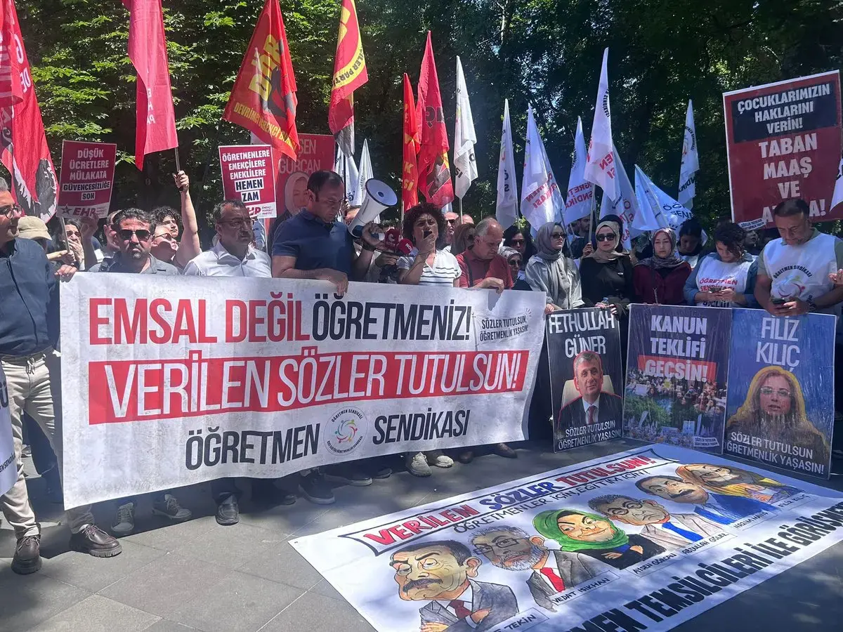Öğretmenlerin Hak Mücadelesi ve Eğitimde Derin Sorunlar!