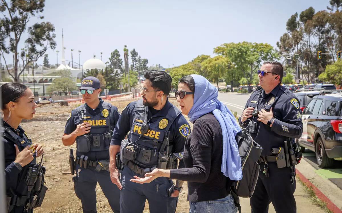 San Diego İslam Merkezi'nde Kanlı Saldırı: 5 Ölü!