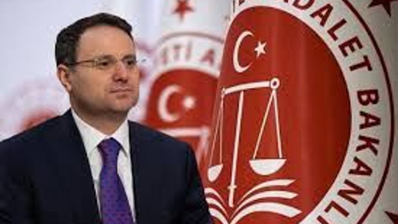 Adalet Bakanlığı 15 Bin Sözleşmeli Personel Alımıyla Dikkat Çekiyor!