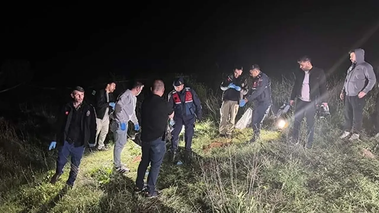 Uşak'ta Tarlada Cinayet Şüphesi: Erkek Cesedi Bulundu!