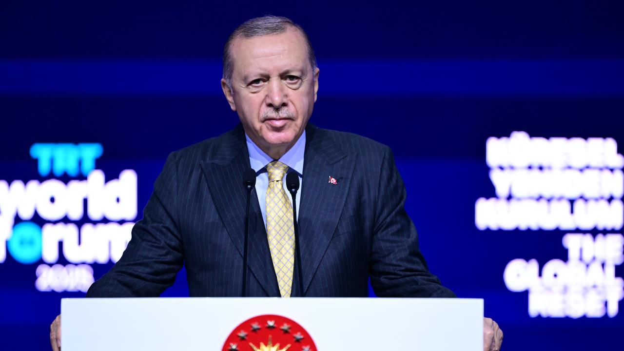 İstanbul’da Türk Aktivistler İsrail Saldırısını Protesto Ediyor!